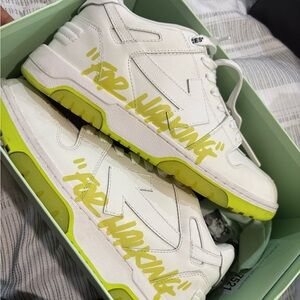 Off-White Men's Sneakers in White and Neon Yellow